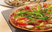 Angajatii Pizza Hut ajuta copiii din mediul rural sa isi continuie studiile liceale
